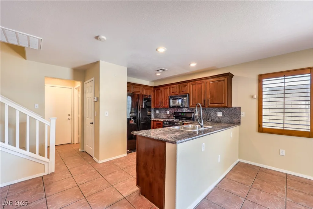 9073 Spoonbill Ridge, Las Vegas, NV 89143