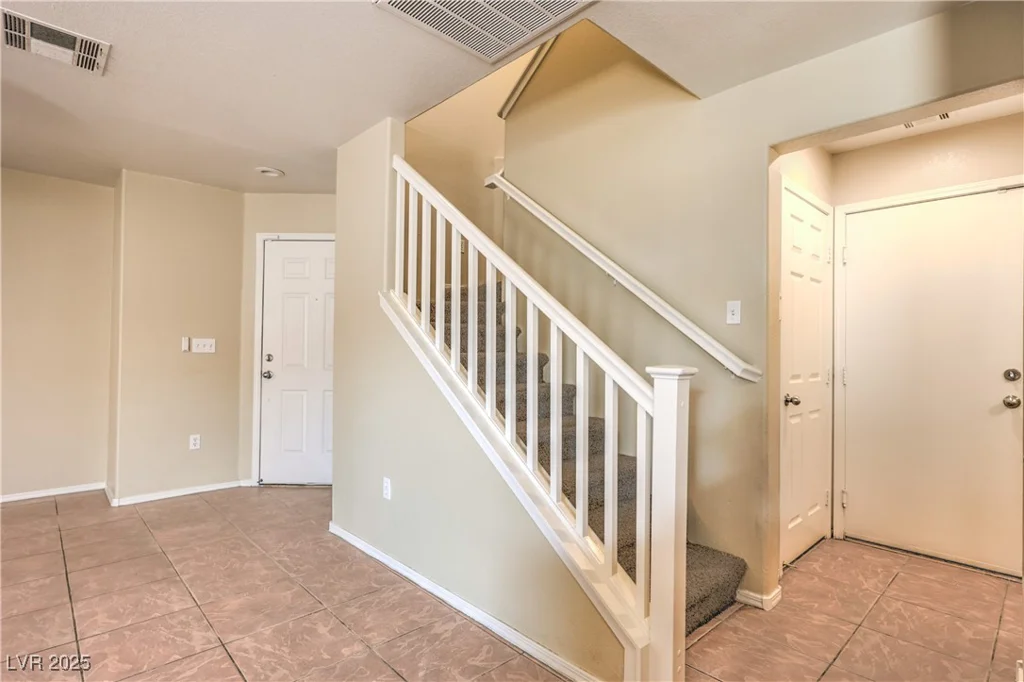 9073 Spoonbill Ridge, Las Vegas, NV 89143