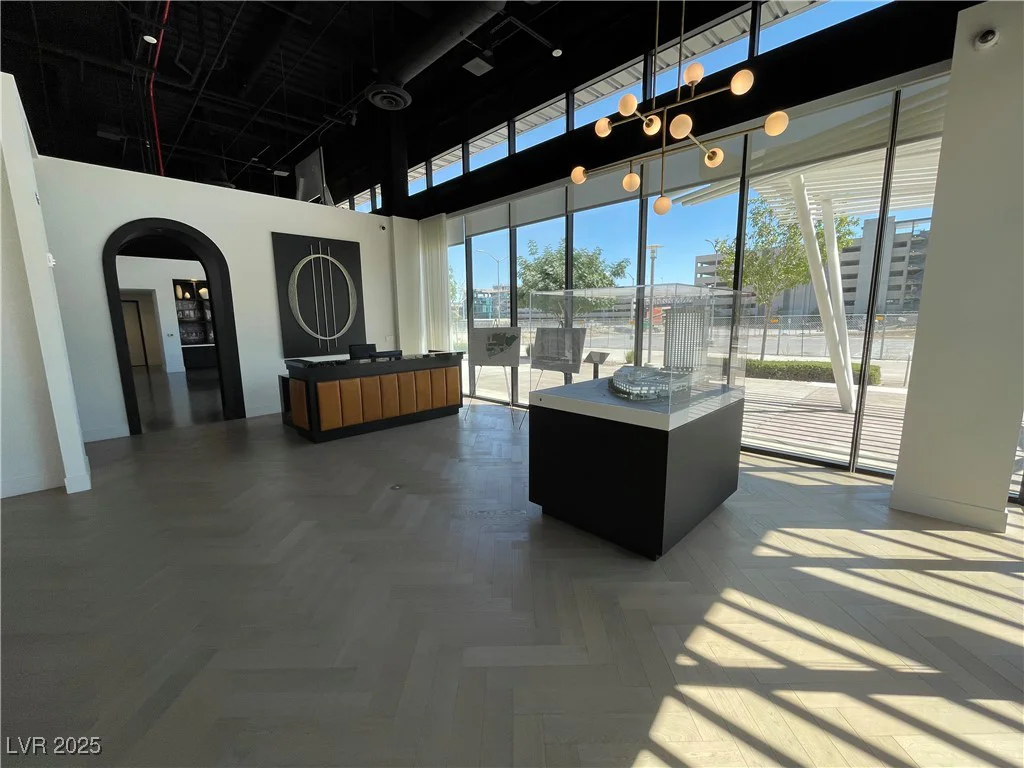 700 Carson, Las Vegas, NV 89106