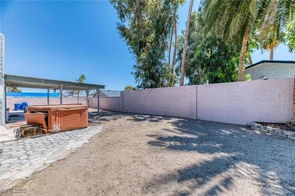 4381 Toledo, Las Vegas, NV 89121