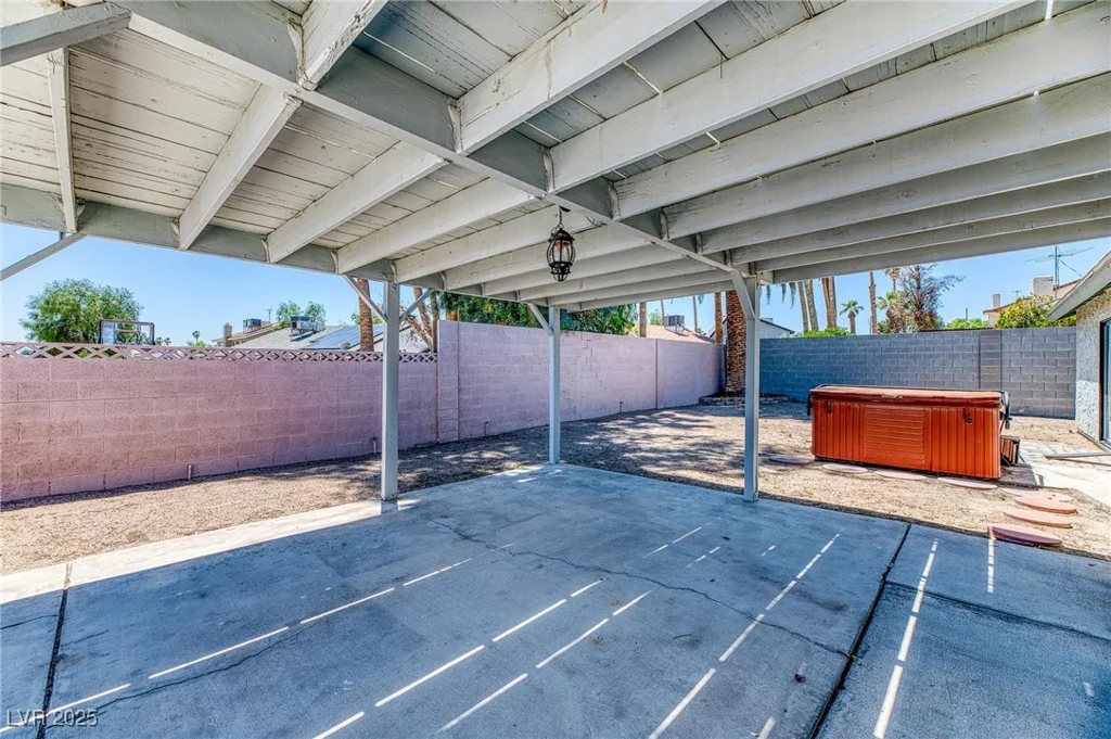 4381 Toledo, Las Vegas, NV 89121