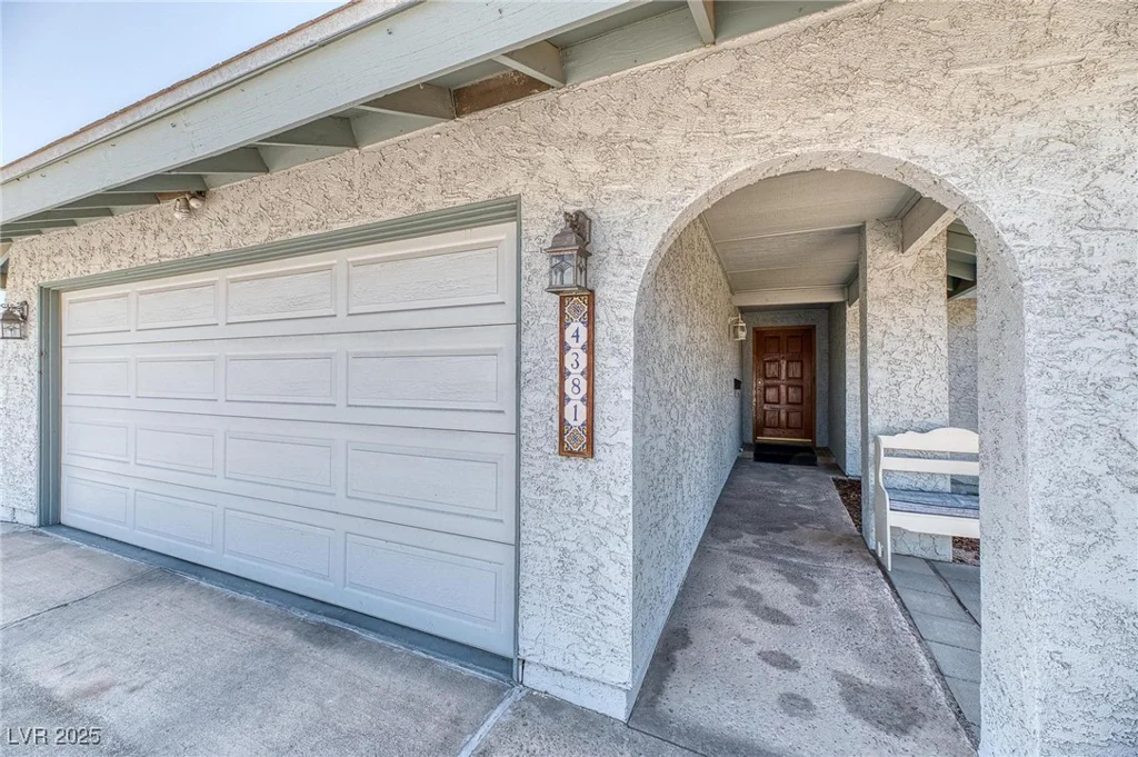 4381 Toledo, Las Vegas, NV 89121