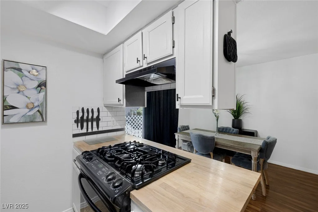 526 Sellers, Henderson, NV 89011