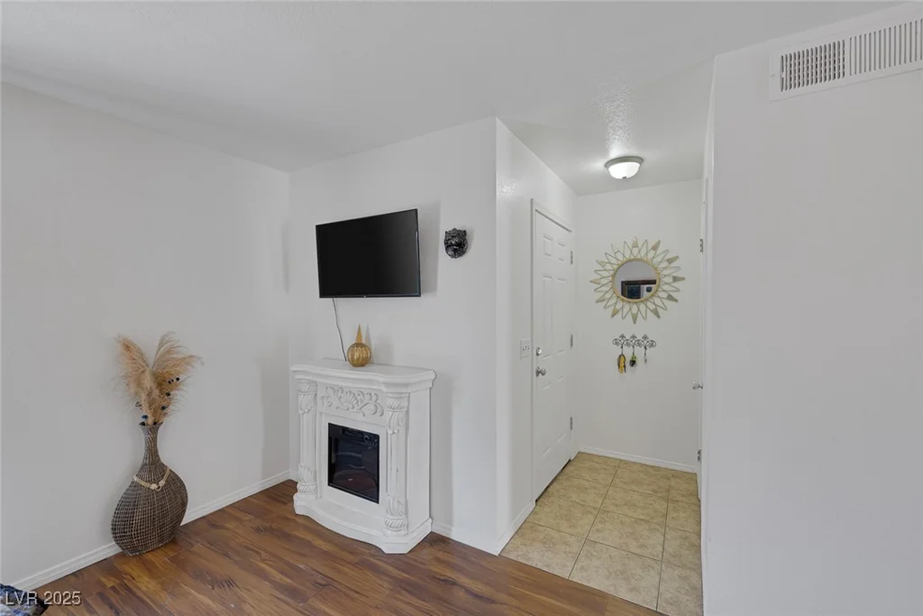 526 Sellers, Henderson, NV 89011