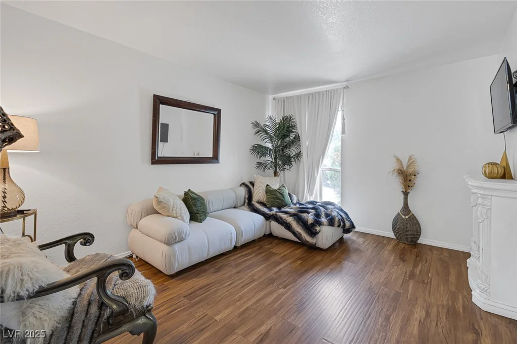 526 Sellers, Henderson, NV 89011