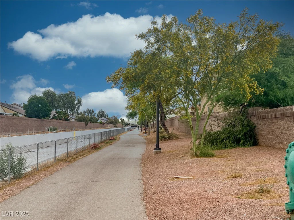 1405 Peyton Stewart, North Las Vegas, NV 89086
