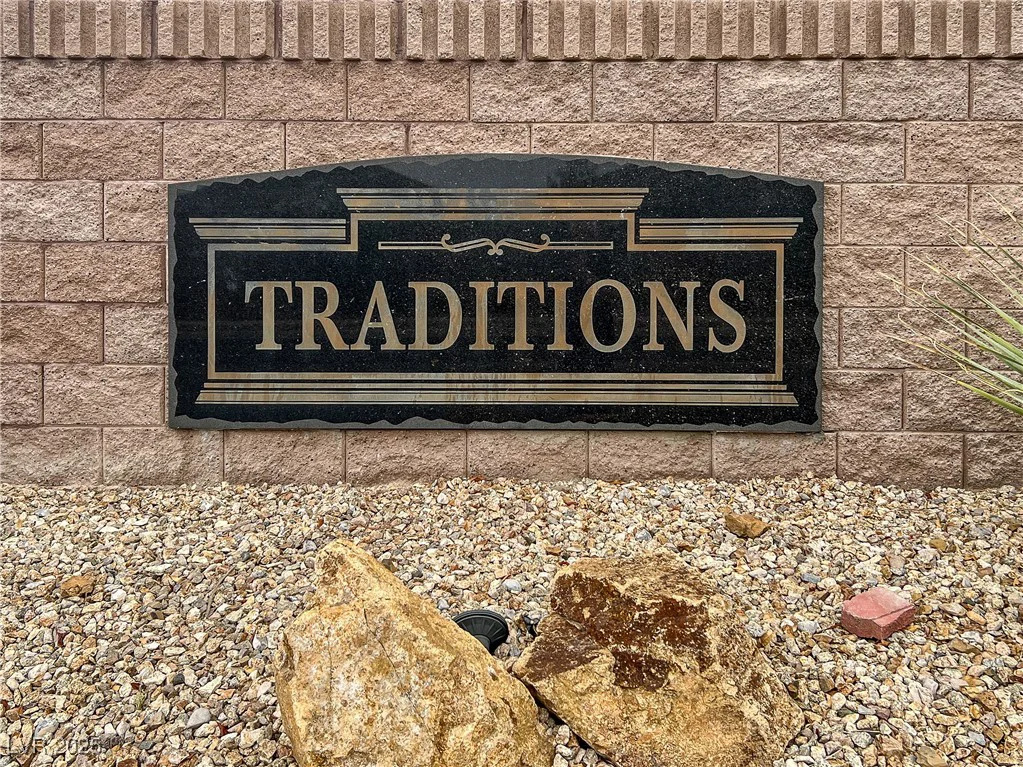1405 Peyton Stewart, North Las Vegas, NV 89086