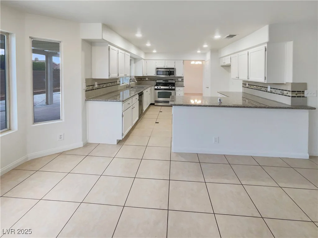 6120 Desert Haven, Las Vegas, NV 89130