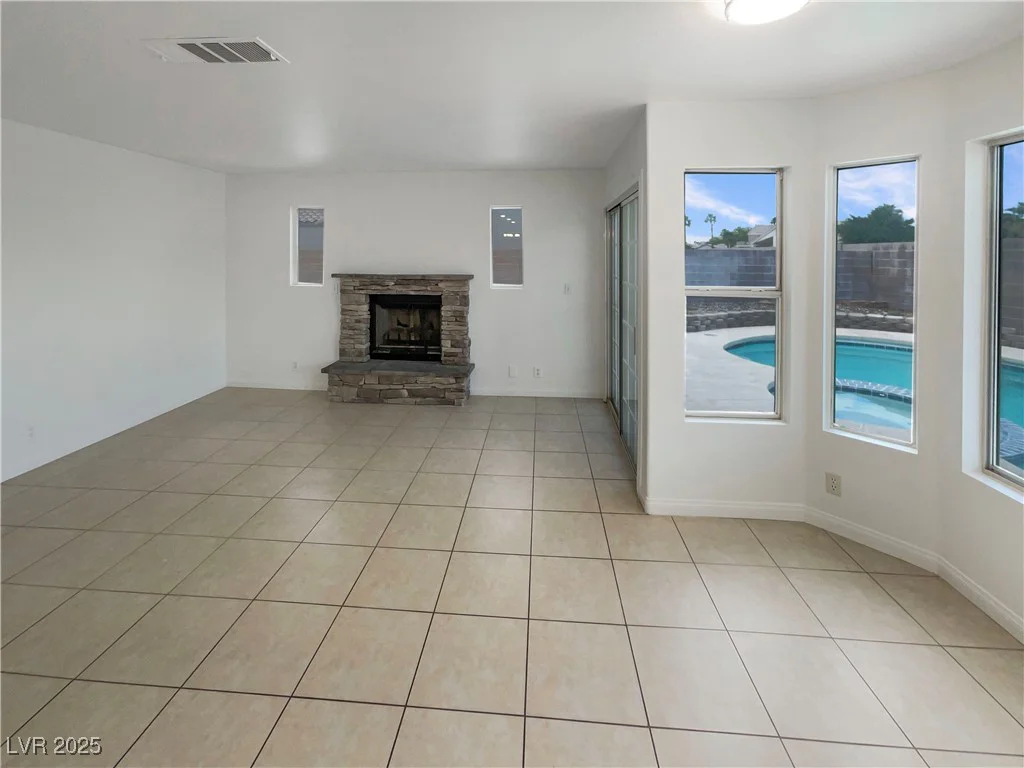6120 Desert Haven, Las Vegas, NV 89130