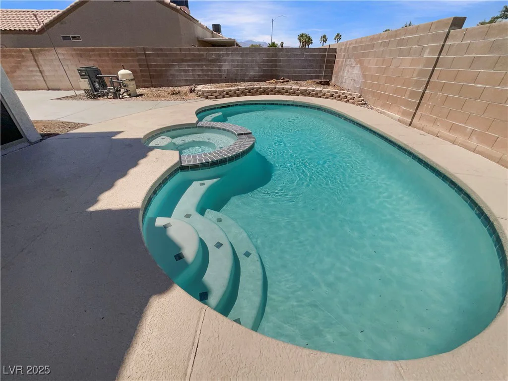 6120 Desert Haven, Las Vegas, NV 89130
