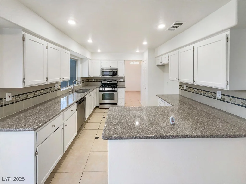 6120 Desert Haven, Las Vegas, NV 89130