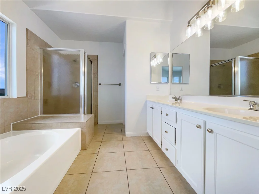 6120 Desert Haven, Las Vegas, NV 89130