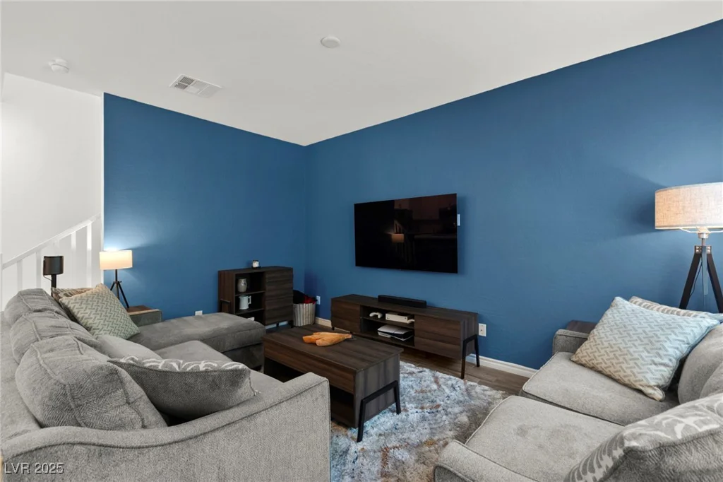 25 Barbara, Las Vegas, NV 89183
