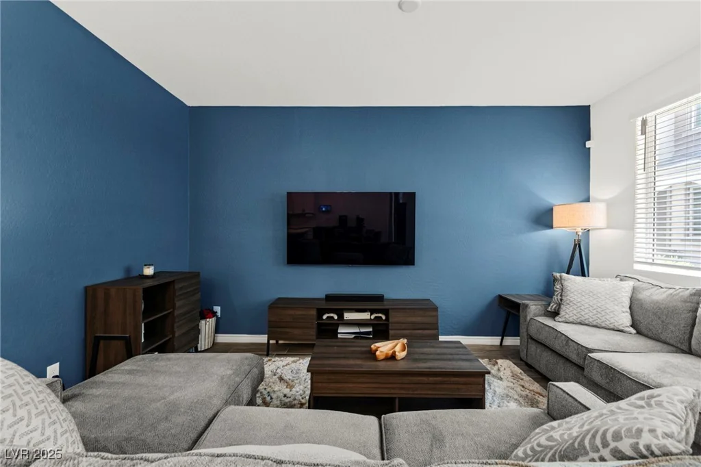 25 Barbara, Las Vegas, NV 89183