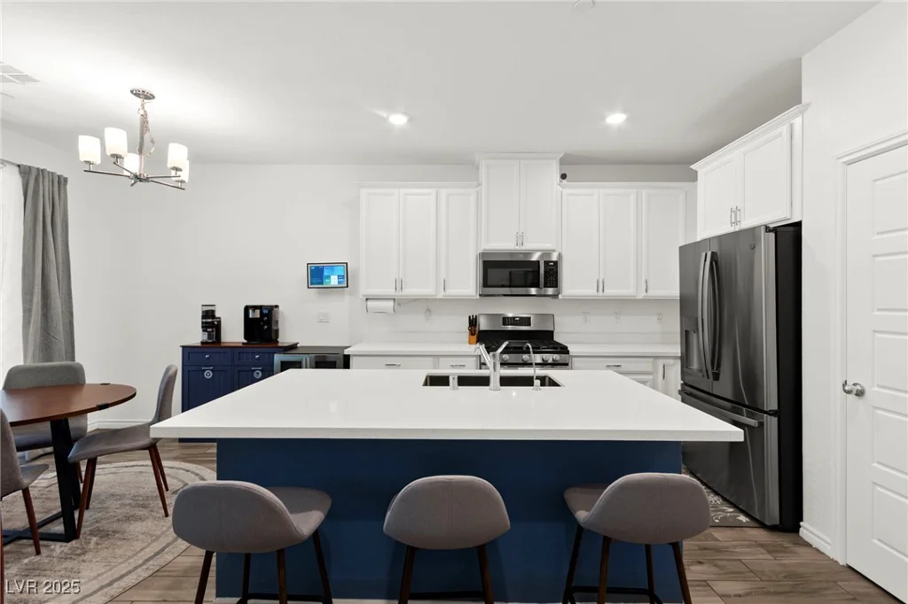 25 Barbara, Las Vegas, NV 89183