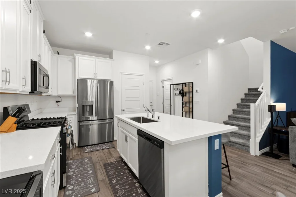 25 Barbara, Las Vegas, NV 89183