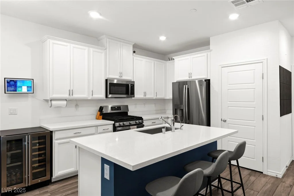 25 Barbara, Las Vegas, NV 89183
