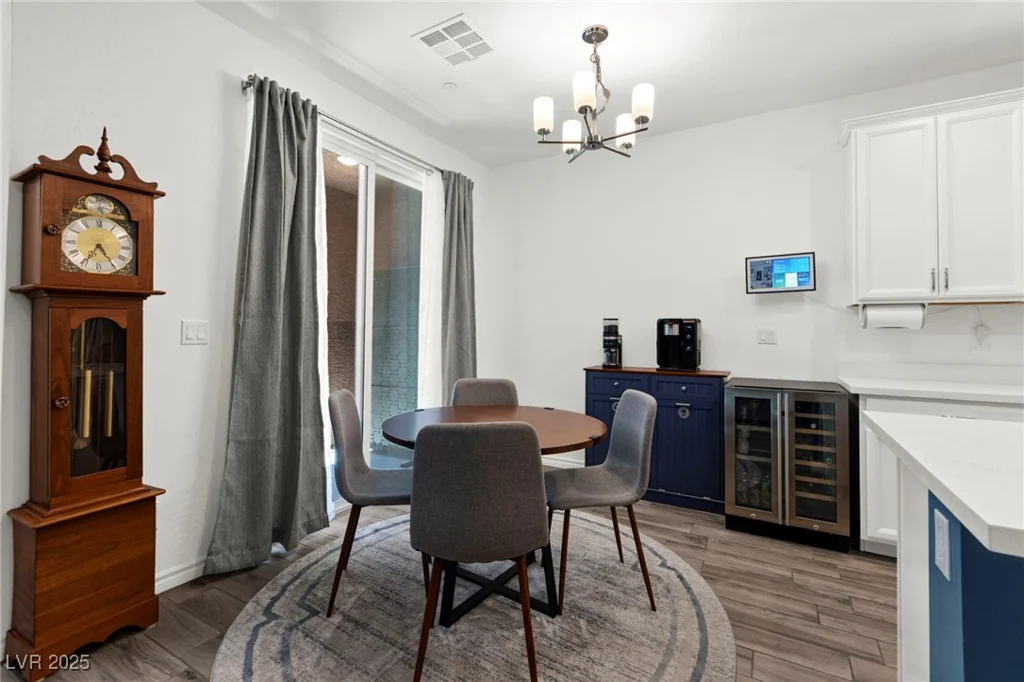 25 Barbara, Las Vegas, NV 89183