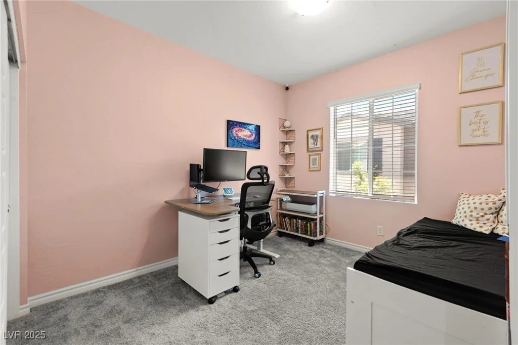 25 Barbara, Las Vegas, NV 89183
