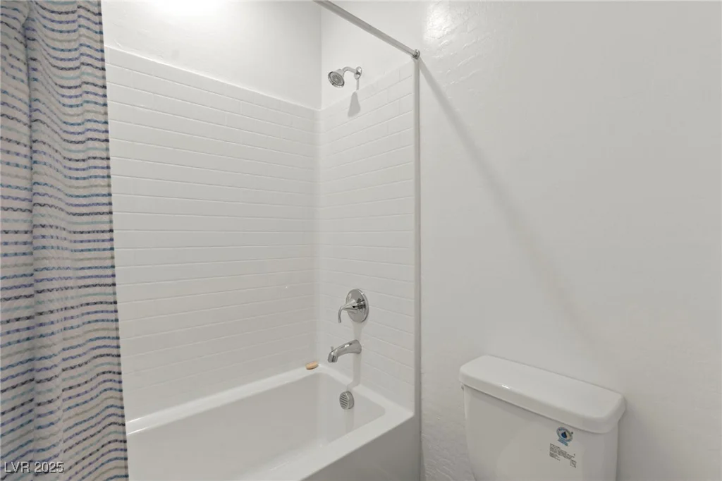25 Barbara, Las Vegas, NV 89183