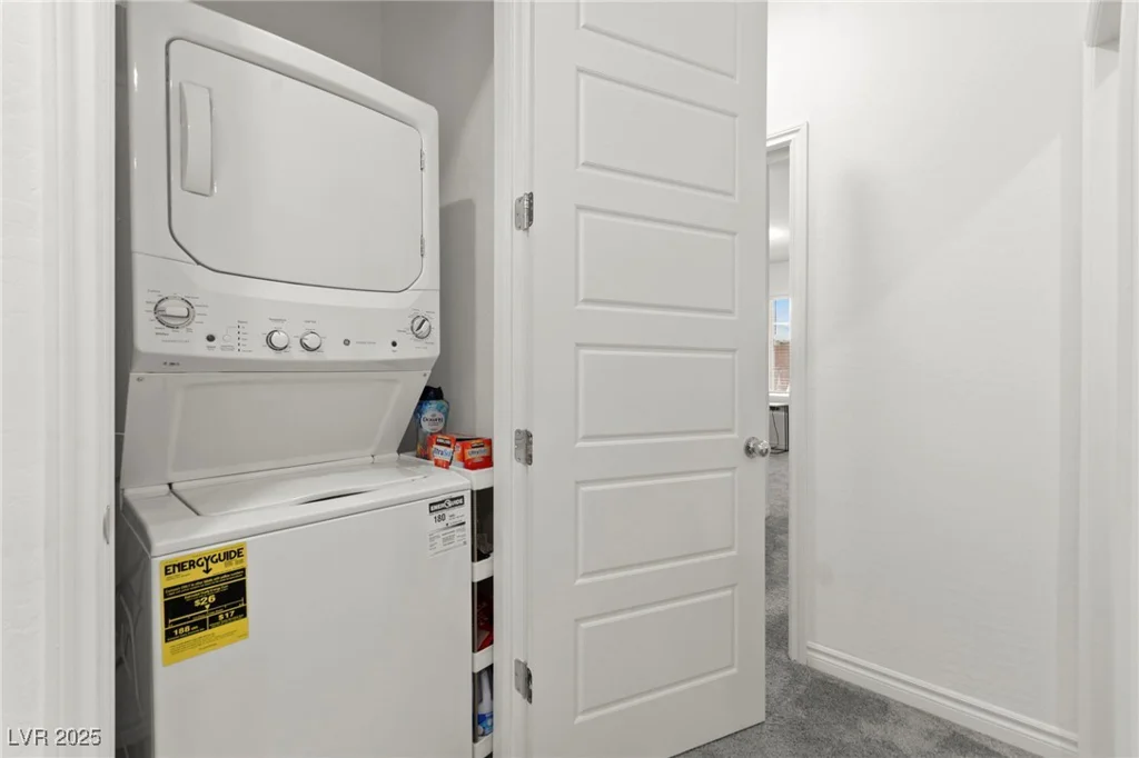 25 Barbara, Las Vegas, NV 89183