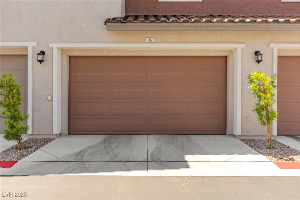 25 Barbara, Las Vegas, NV 89183