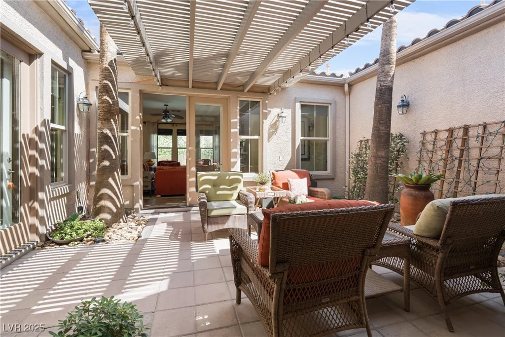 7206 Laramie, Las Vegas, NV 89113