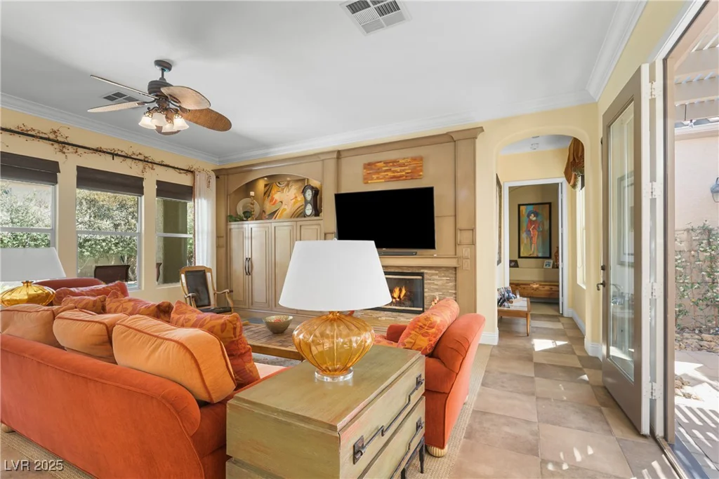 7206 Laramie, Las Vegas, NV 89113
