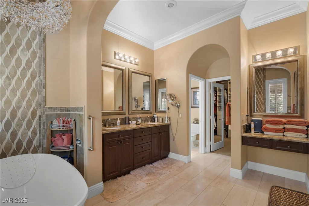 7206 Laramie, Las Vegas, NV 89113