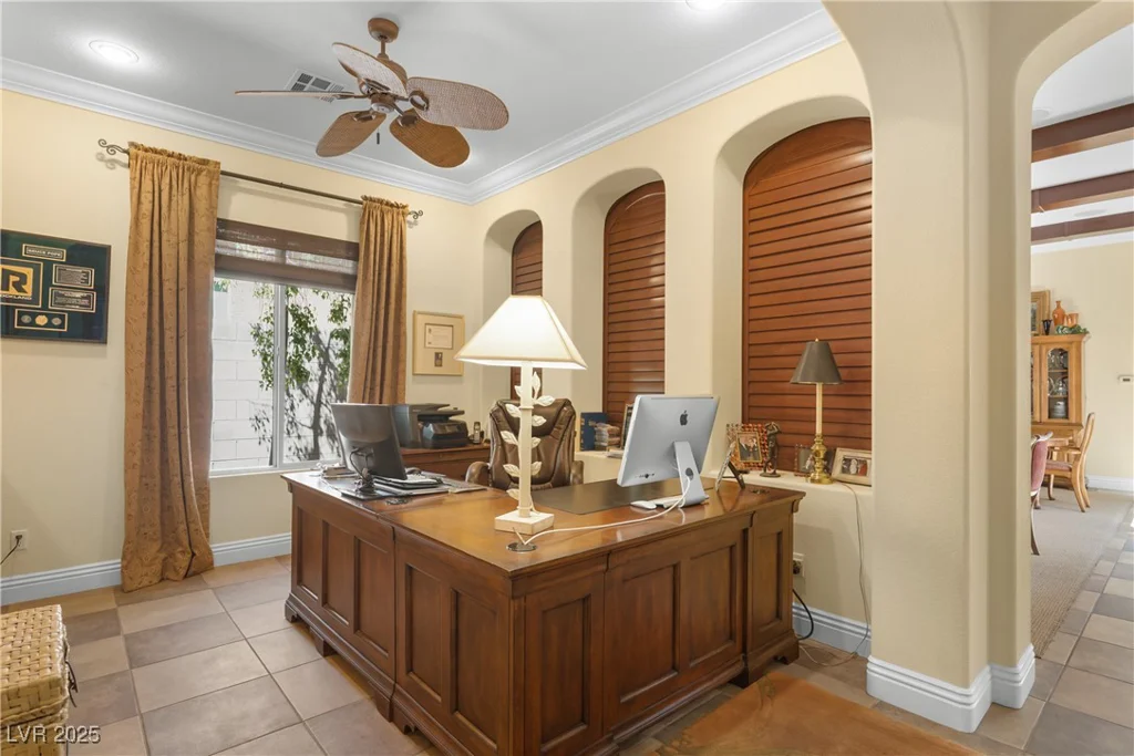 7206 Laramie, Las Vegas, NV 89113