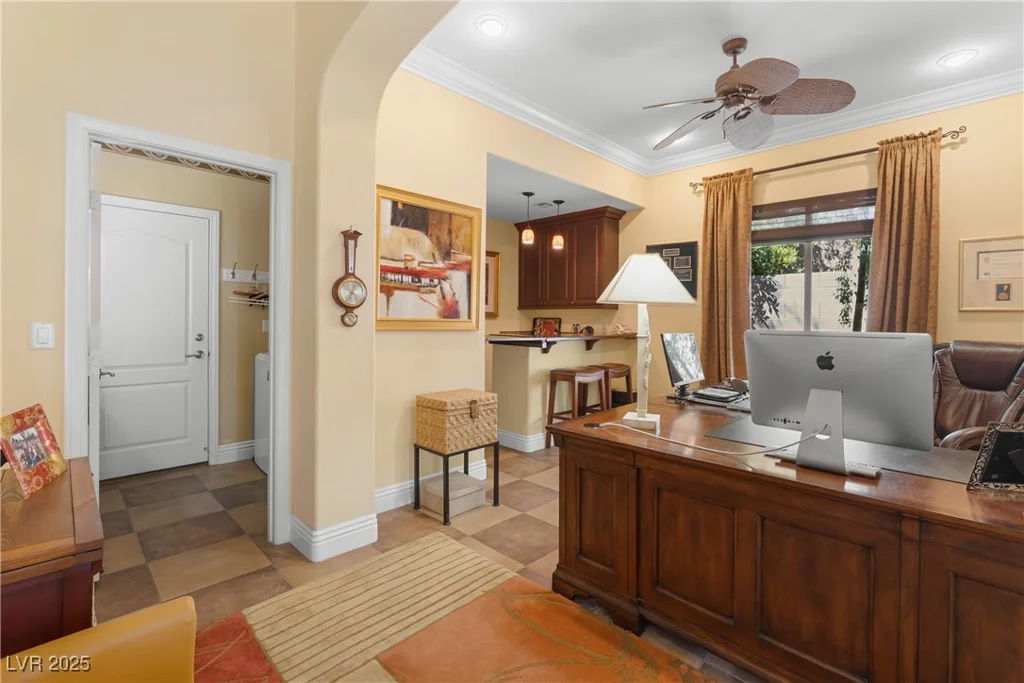 7206 Laramie, Las Vegas, NV 89113