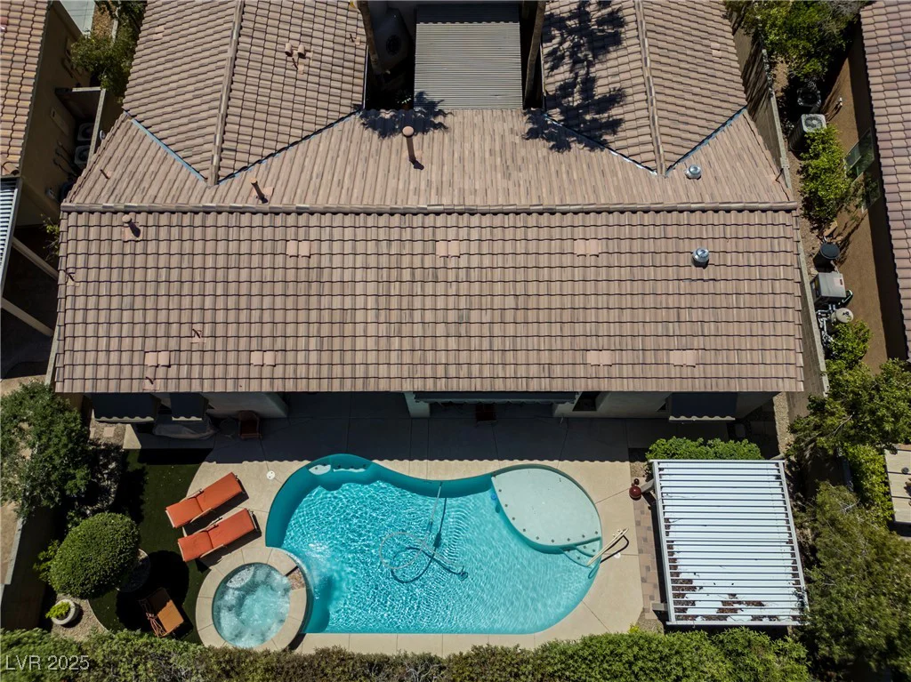 7206 Laramie, Las Vegas, NV 89113