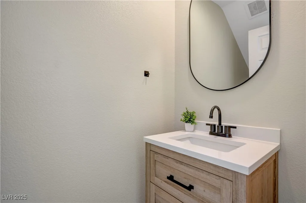 1952 Hammer, North Las Vegas, NV 89031