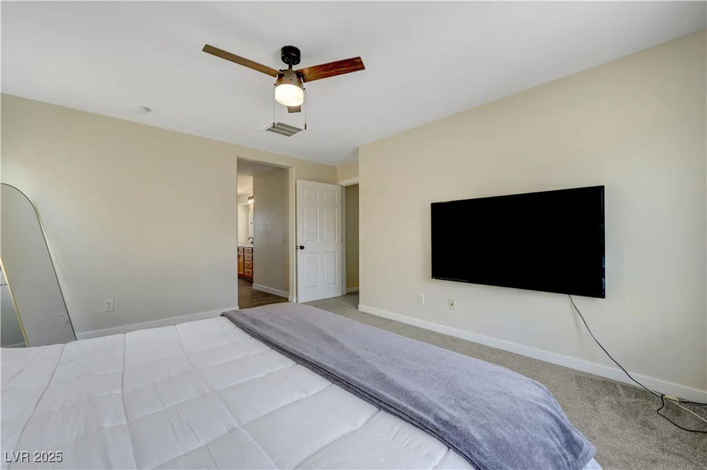 1952 Hammer, North Las Vegas, NV 89031