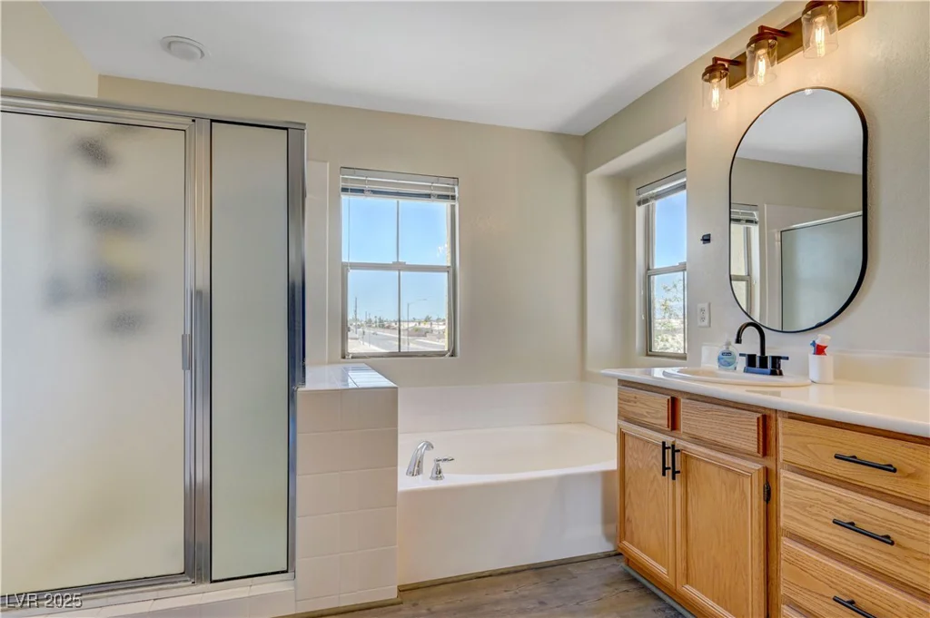 1952 Hammer, North Las Vegas, NV 89031
