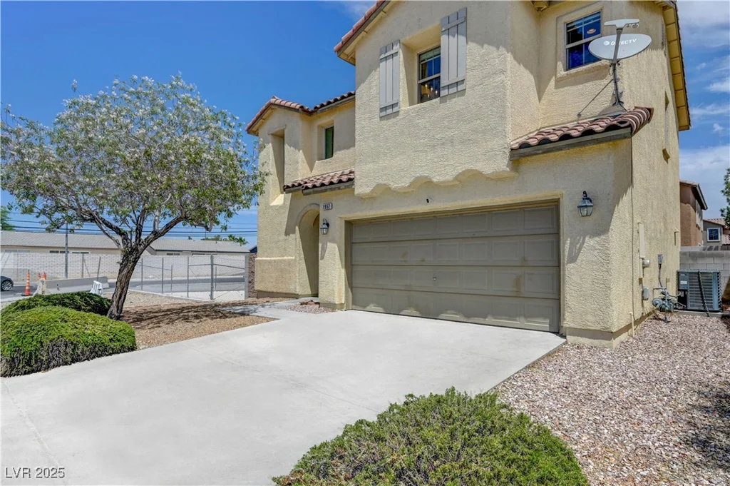 1952 Hammer, North Las Vegas, NV 89031