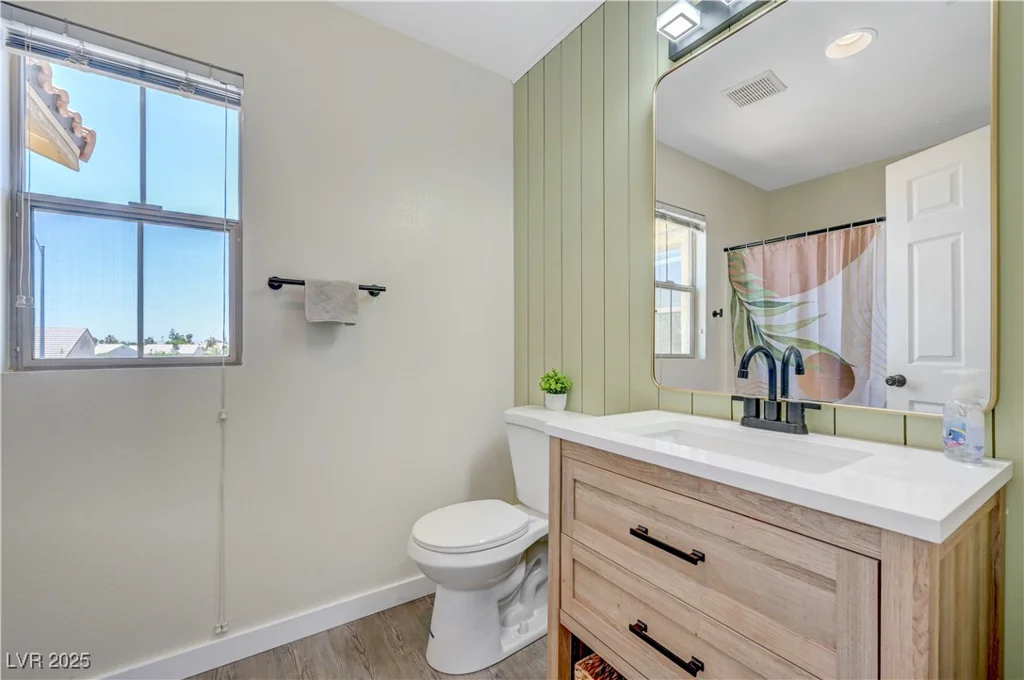 1952 Hammer, North Las Vegas, NV 89031