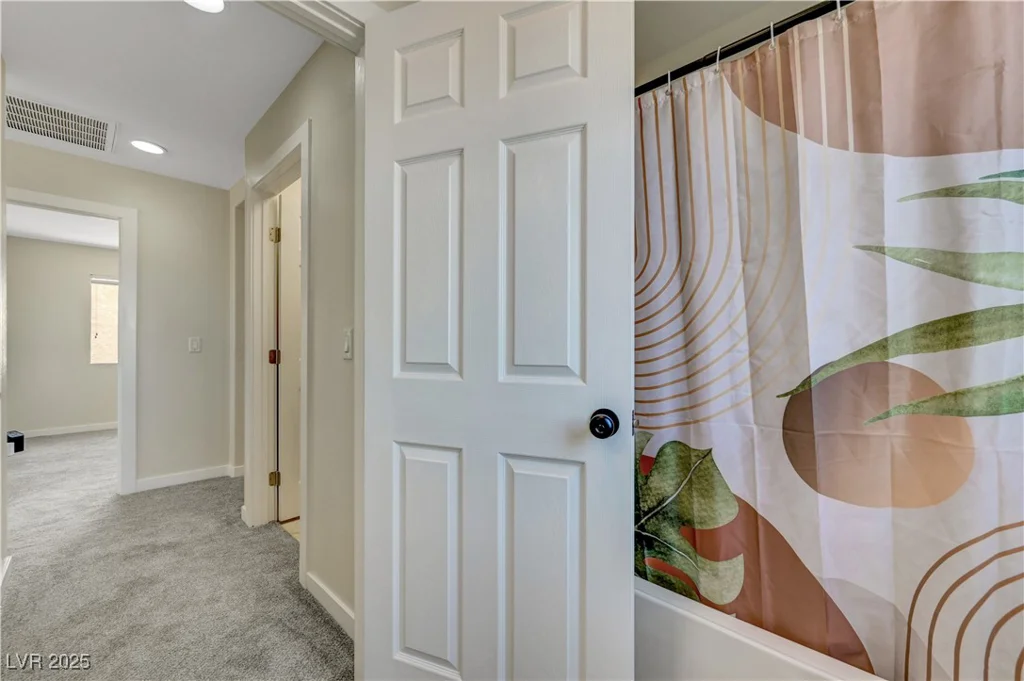 1952 Hammer, North Las Vegas, NV 89031