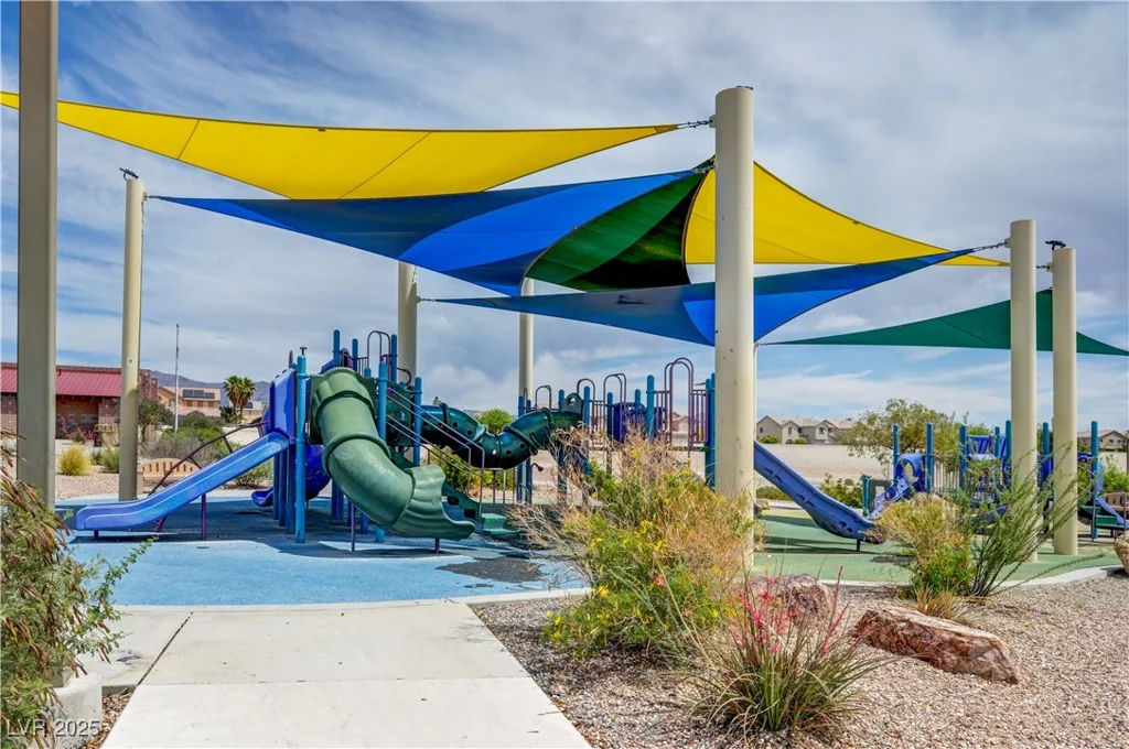 1952 Hammer, North Las Vegas, NV 89031