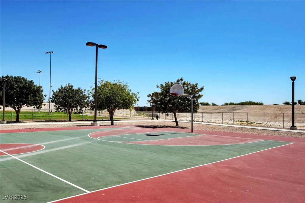 1952 Hammer, North Las Vegas, NV 89031