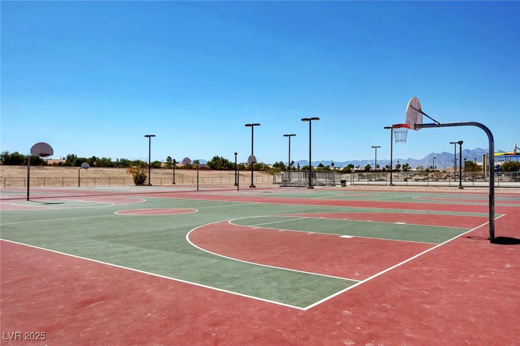 1952 Hammer, North Las Vegas, NV 89031