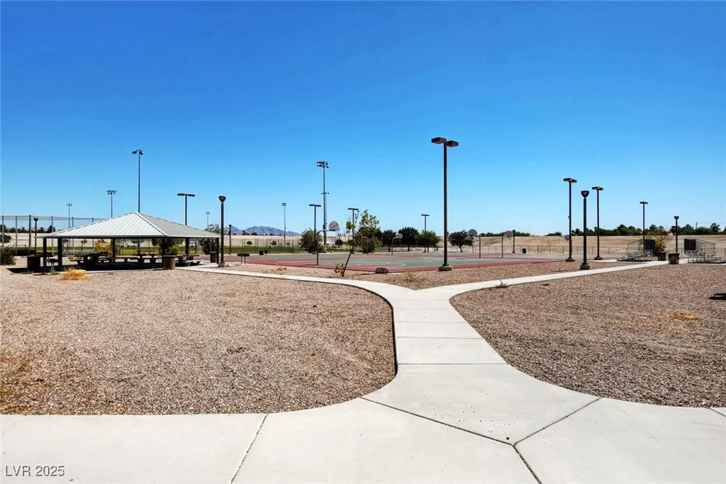 1952 Hammer, North Las Vegas, NV 89031