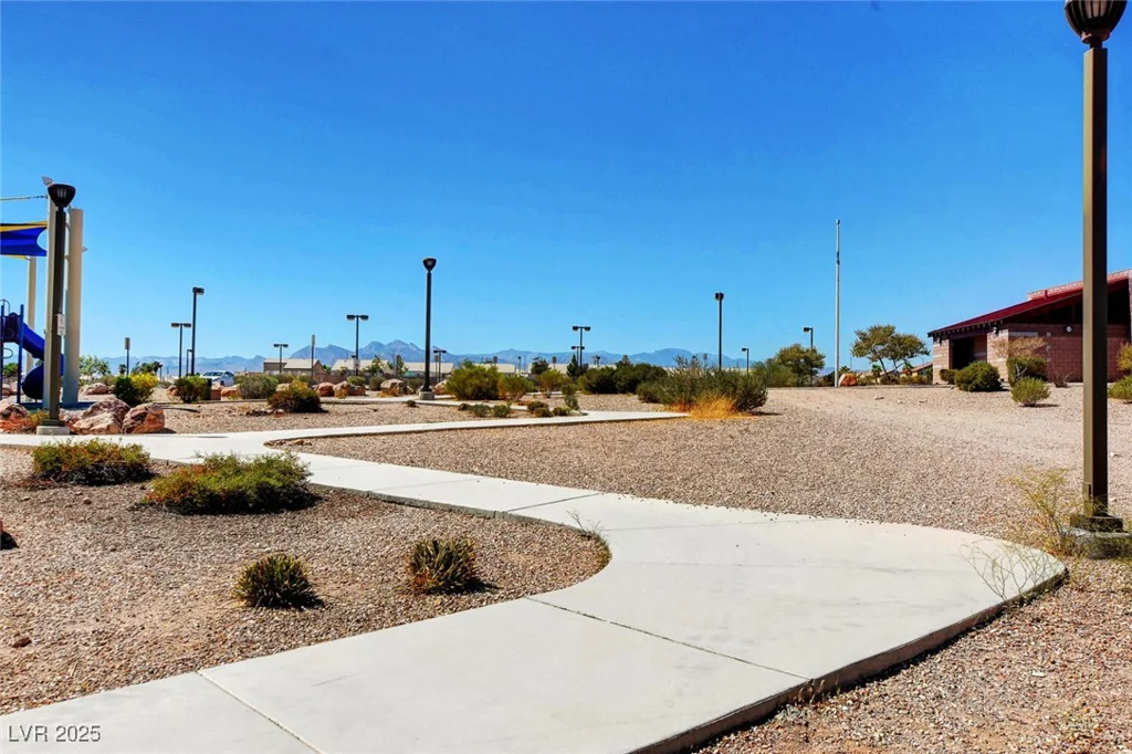 1952 Hammer, North Las Vegas, NV 89031