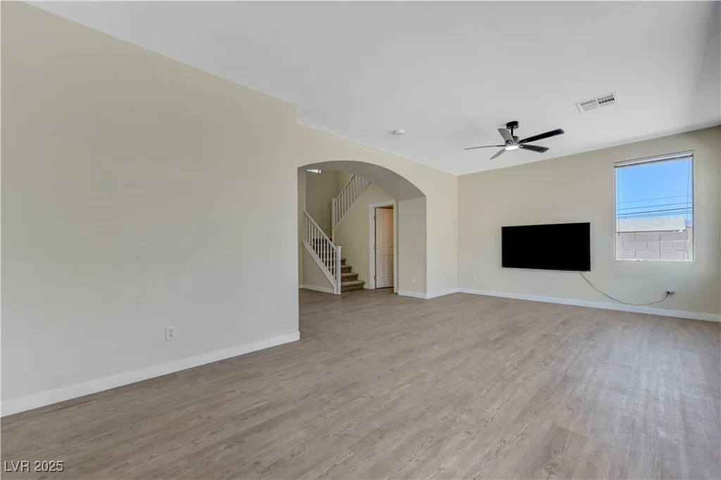 1952 Hammer, North Las Vegas, NV 89031