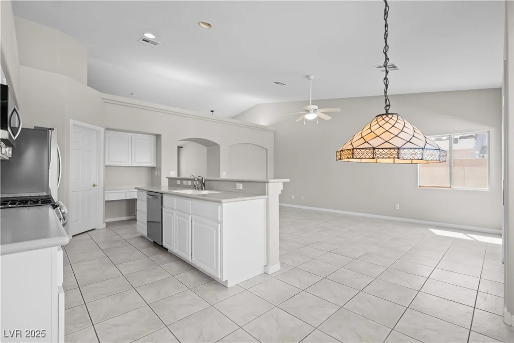 2158 Shubert, Henderson, NV 89052