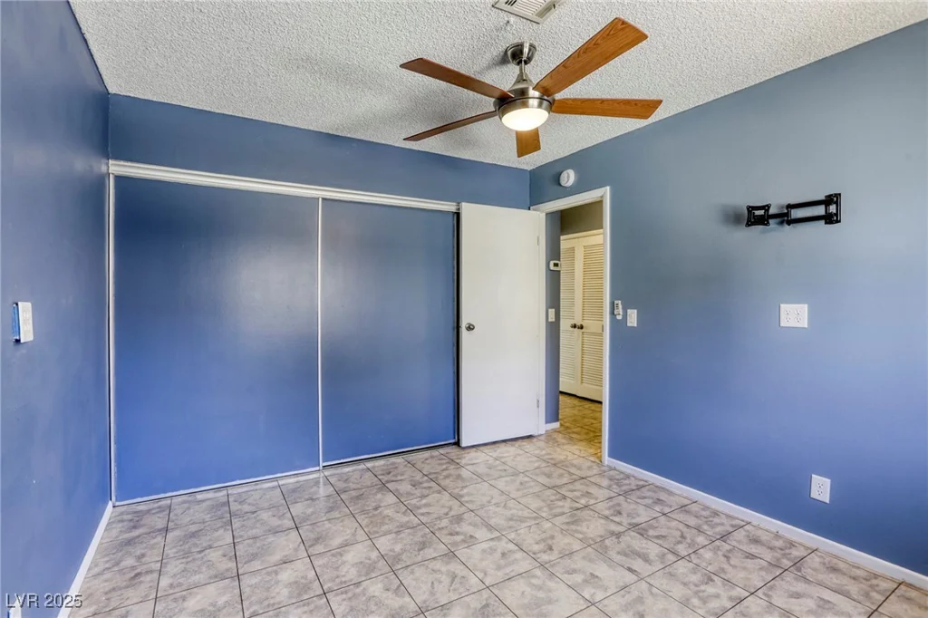 2349 Wooster, Las Vegas, NV 89108