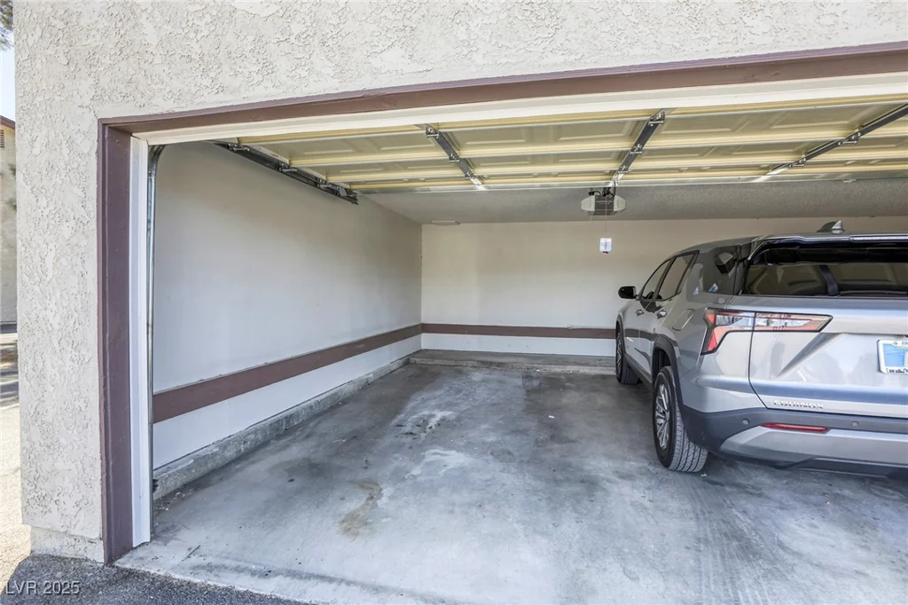 2349 Wooster, Las Vegas, NV 89108