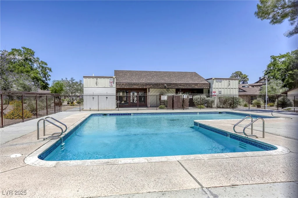 2349 Wooster, Las Vegas, NV 89108