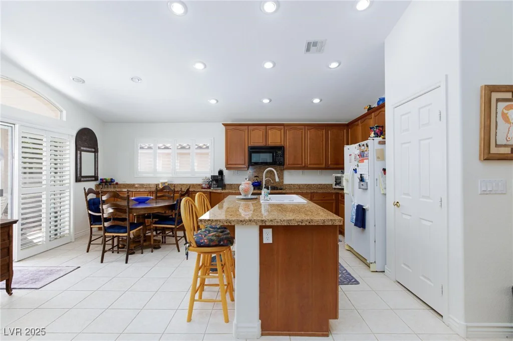 270 New River, Henderson, NV 89052