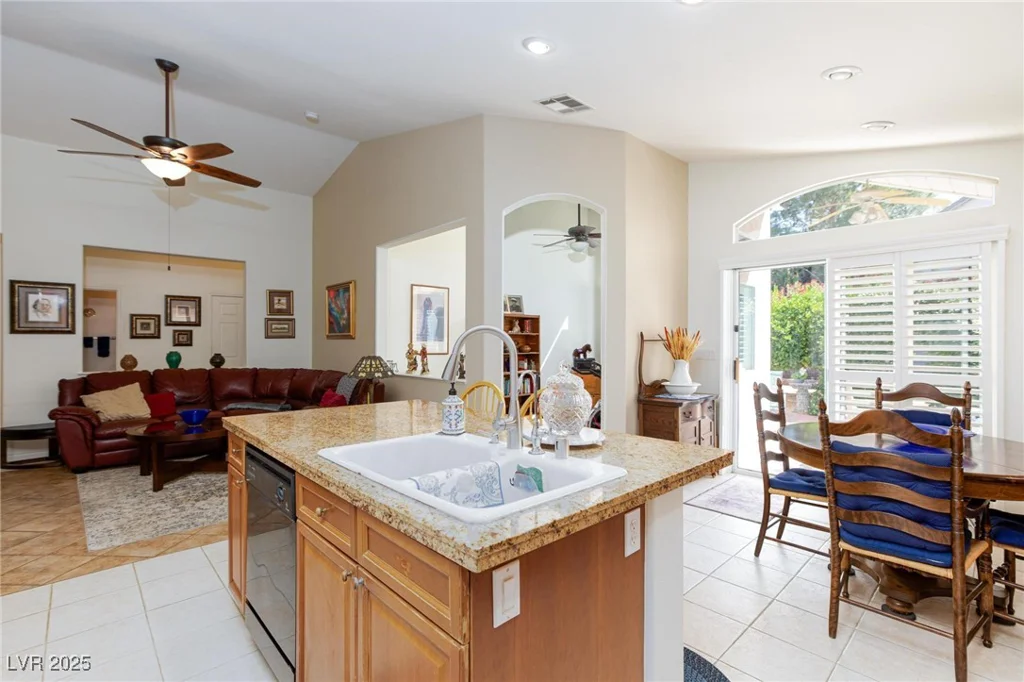 270 New River, Henderson, NV 89052